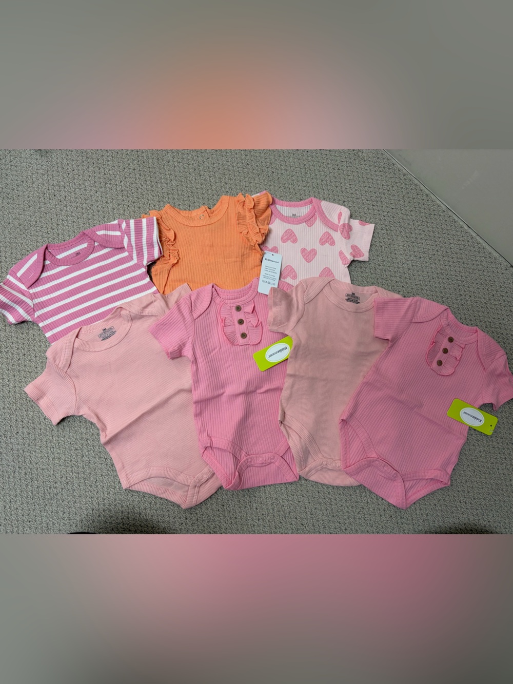 2/$30⚡️- BABY | NWT set of 7 Kiddiezoom bodysuit onesies size 3 month